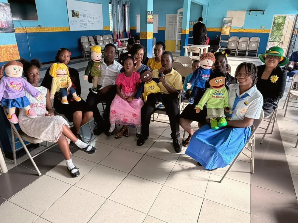 Children and youth with their puppets